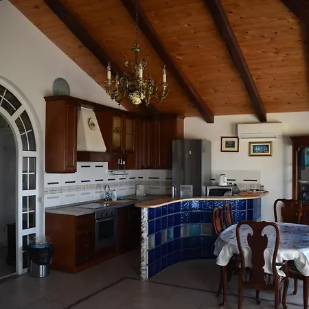 Viola Villa *